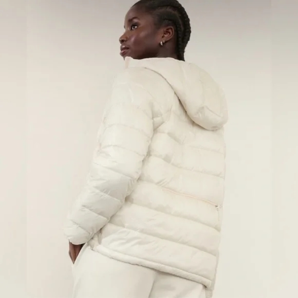 Athleta Aire Women's Off-White Puffer Jacket Size SP